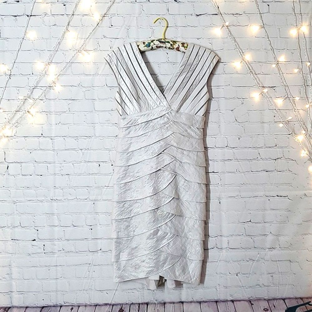 Adrianna Papell Silver Metallic Ruffle Tiered Cocktail Evening Dress Sleeveless - Picture 6 of 17